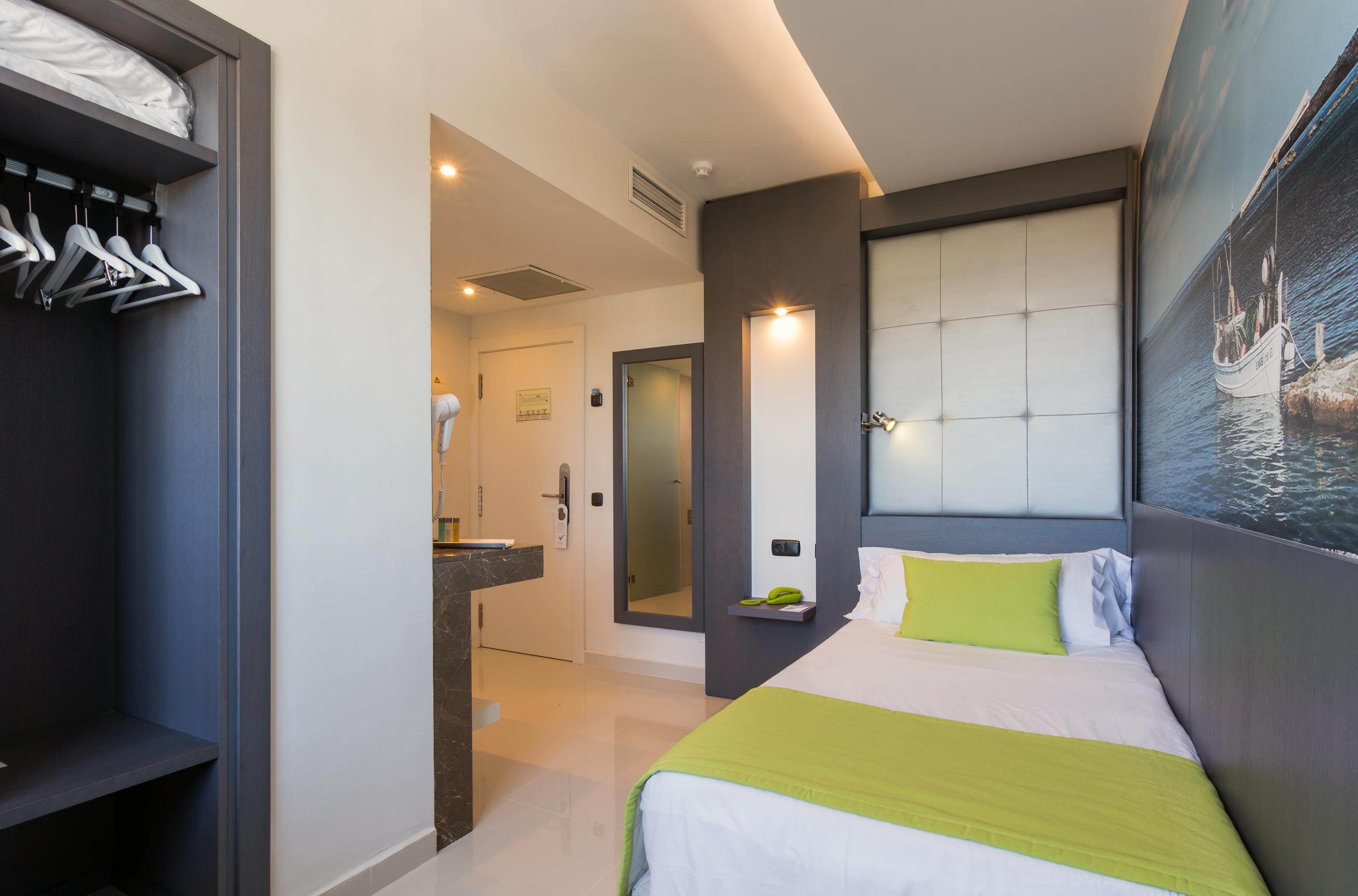 Hotel The Ibiza Twiins - 4* Sup Playa d'en Bossa Esterno foto