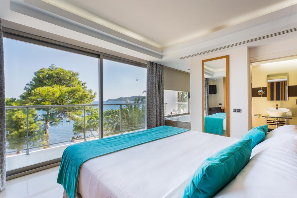 Hotel The Ibiza Twiins - 4* Sup Playa d'en Bossa Esterno foto