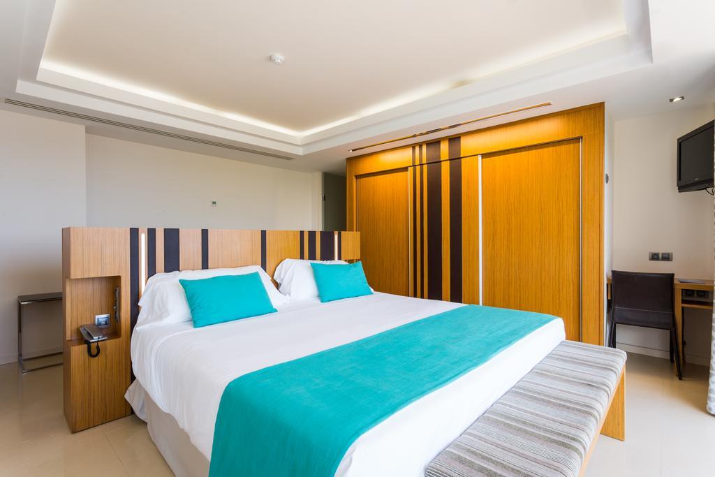 Hotel The Ibiza Twiins - 4* Sup Playa d'en Bossa Esterno foto
